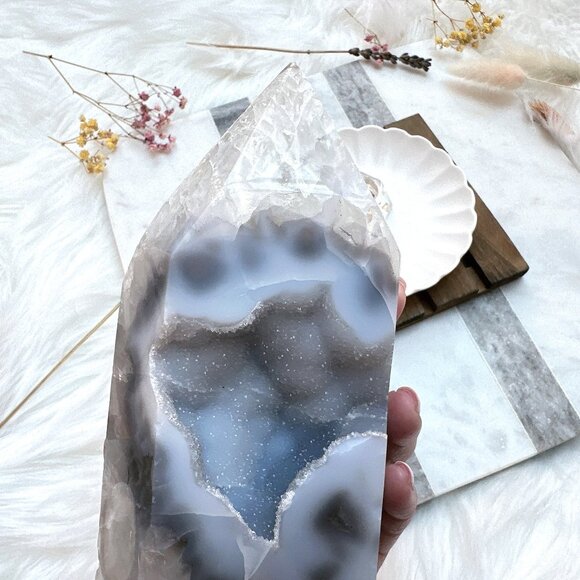 Gorgeous Large Agate Tower with Druzy - Picture 7 of 8